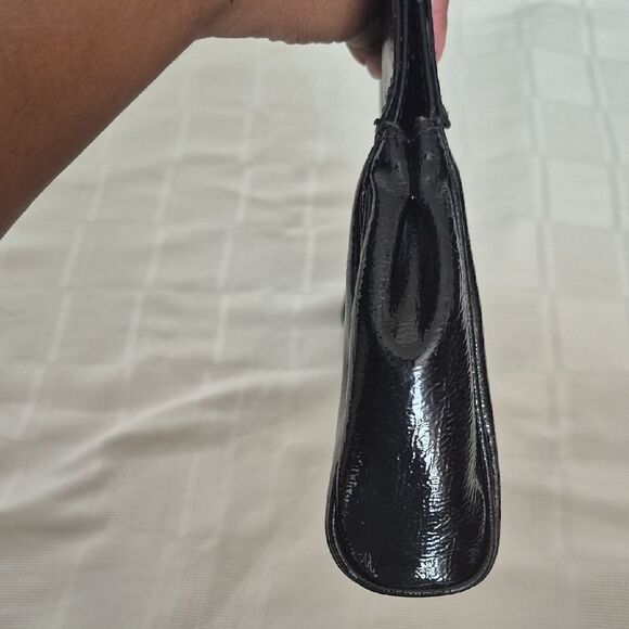 Guess Clutch Black Handbag with Silver Accents - Picture 8 of 16